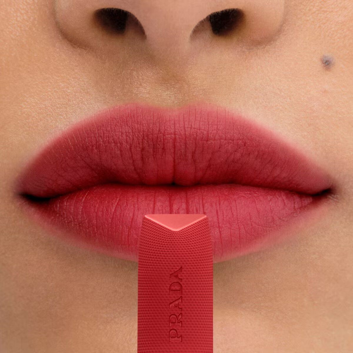 Prada Monochrome Soft Matte Lipcolour – Refill